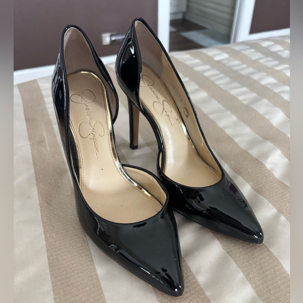 Jessica Simpson Cassani Pumps